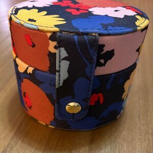 KATE SPADE floral padded jewelry organizer box good condition magnetic snap